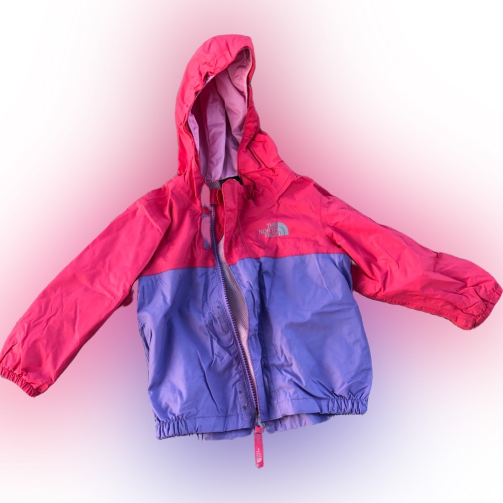 12-18 month North Face jacket. GUC.